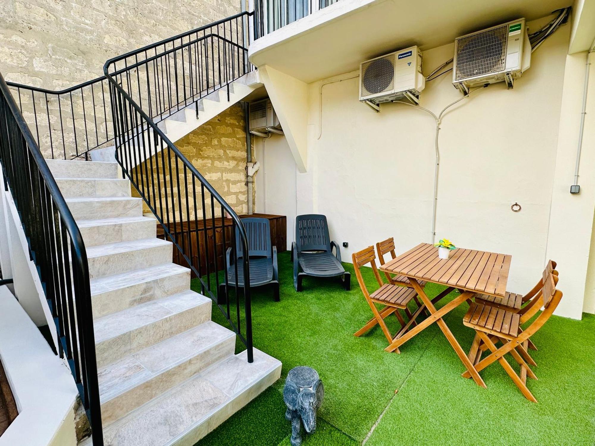 Les Appartements Du Mas - Rose Marie Aigues-Mortes Exteriör bild
